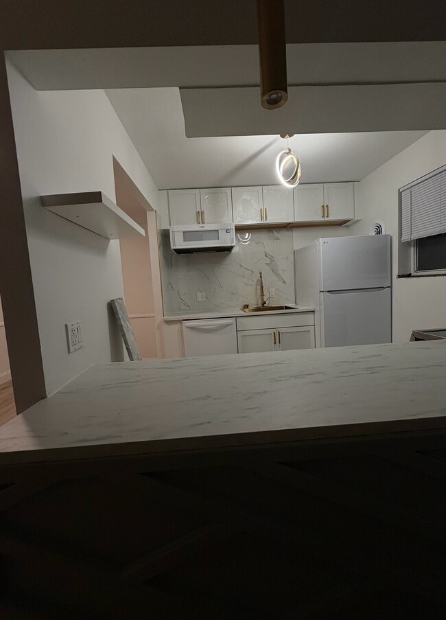 Building Photo - 1617 Pelham Pl Unit 1