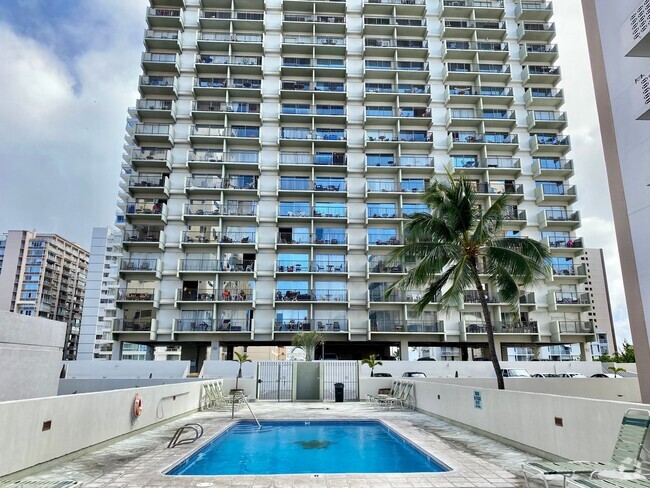 Building Photo - Fully furnished 1 bedroom in the heart of ... Unit 705 - WPH_705 Rental