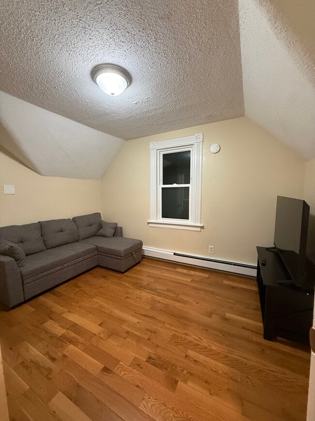 Photo - 117 Lloyd St Unidad 3