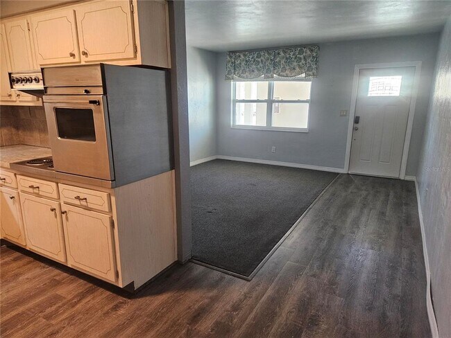 Photo - 4565 Duhme Rd Unit 207