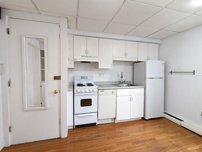 Photo - 63 Putnam St Unidad 4