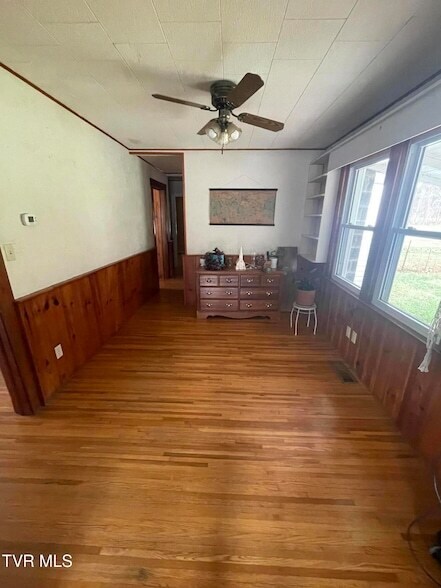 Photo - 107 Taylor Dr