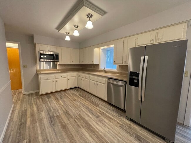 Photo - Three Bedroom Home in Richland