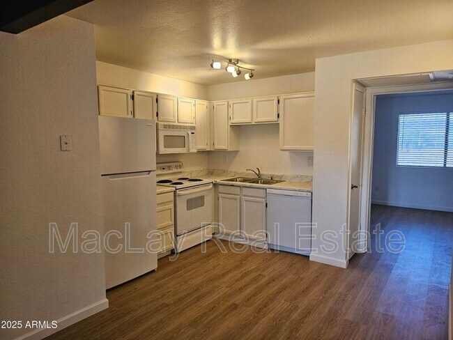 Photo - 30 E Brown Rd