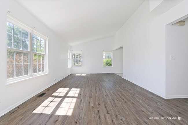 Photo - 211 Dogwood Ct Unit 211