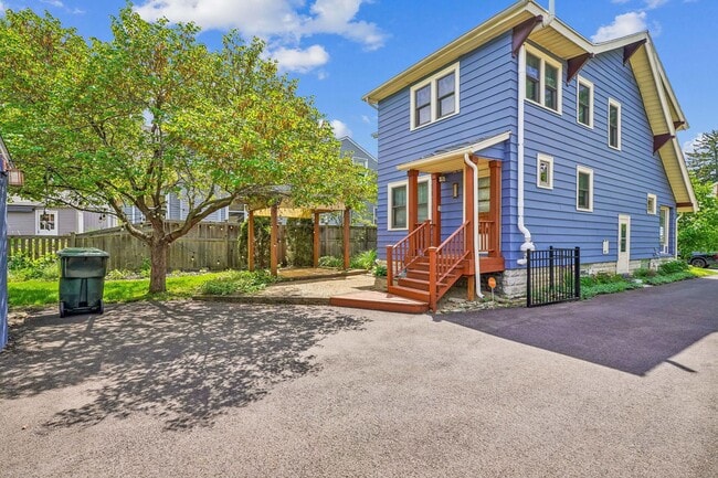 Photo - 94 Acton Rd