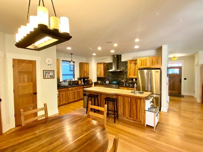 Photo - Unfurnished 4BR - 2.5BA NWX Corner Lot Pri...
