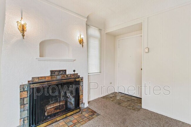 Photo - 1322 NE 68th Ave