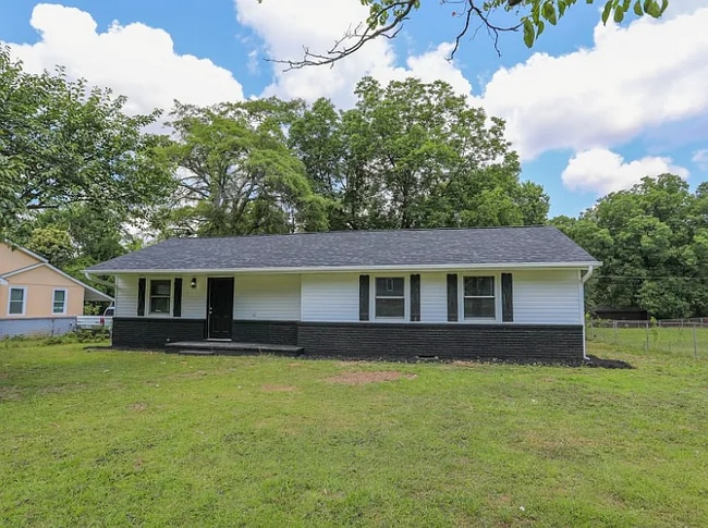 Photo - 219 Anderson Dr House