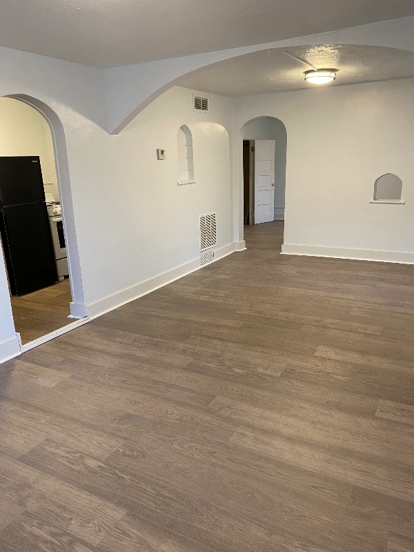 Photo - 511 W 17th St