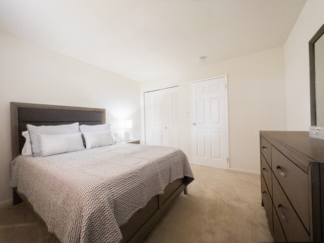 College Arms Apartments