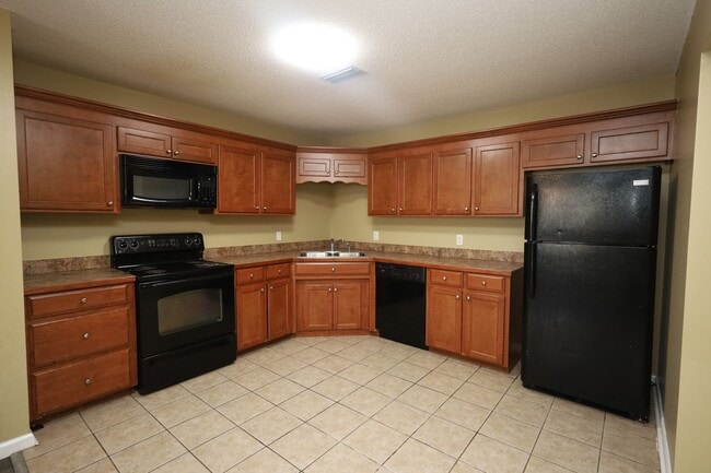 Photo - 1728 Eli Pl Unit A
