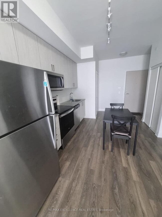 Photo - 10 Meadowglen Pl Unité 707