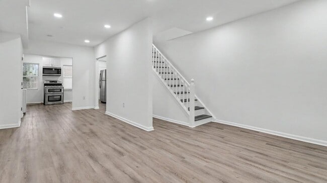 Photo - 1028 Kenyon St NW