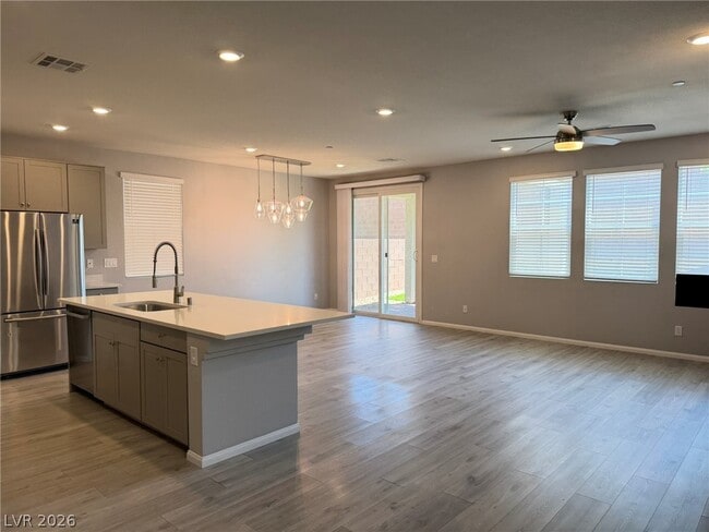 Photo - 3025 Gravino Ave