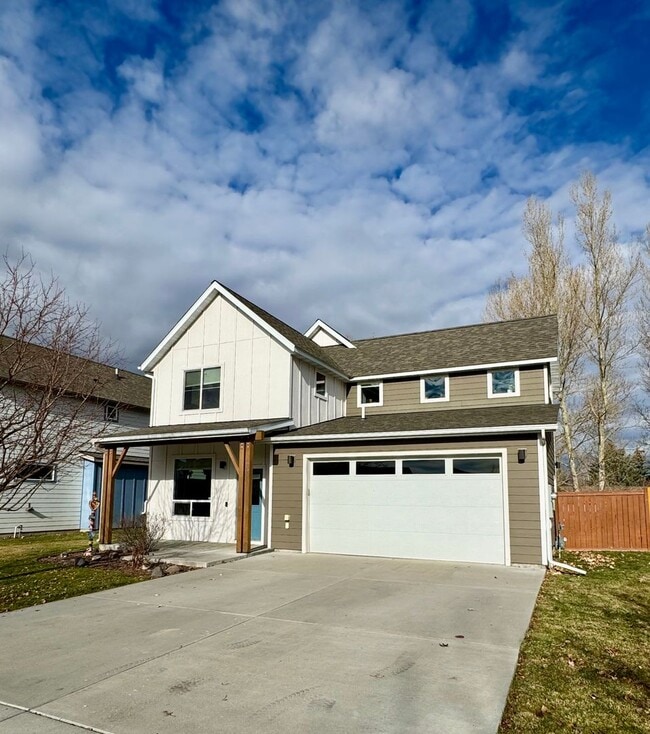 Building Photo - Chic & Comfortable 3-Bed Home in Bozeman’s...
