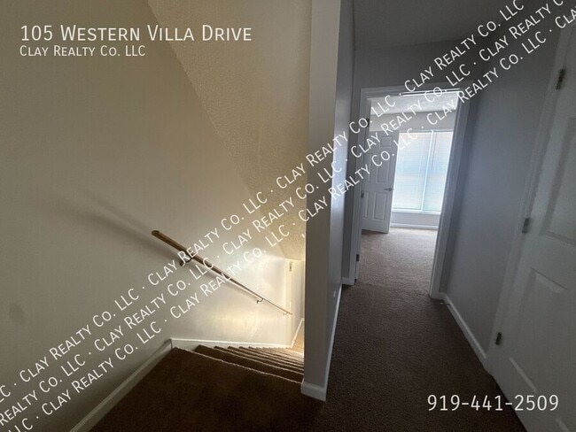 Photo - 105 Western Villa Dr