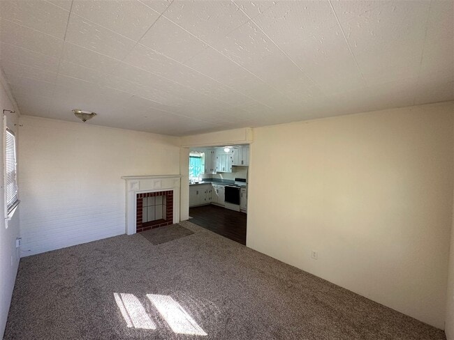 Photo - 1021 Roselawn Way