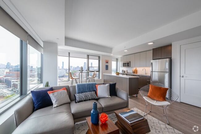 2BR, 2 BA