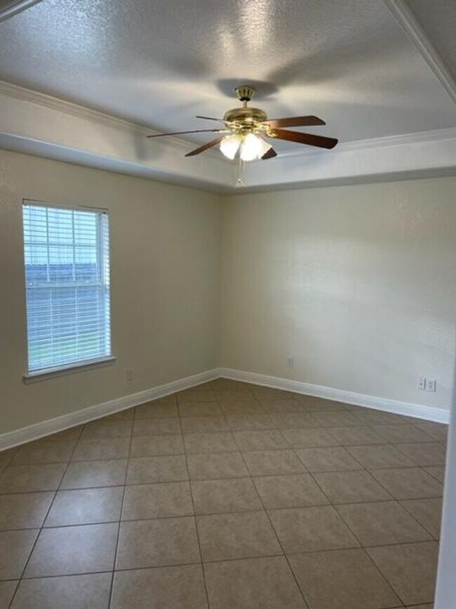 CUTE HOME in a GREAT LOCATION!! 3 Bedroom Rental House Rental in