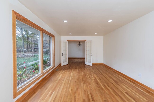 Photo - 107 Lorac Ct