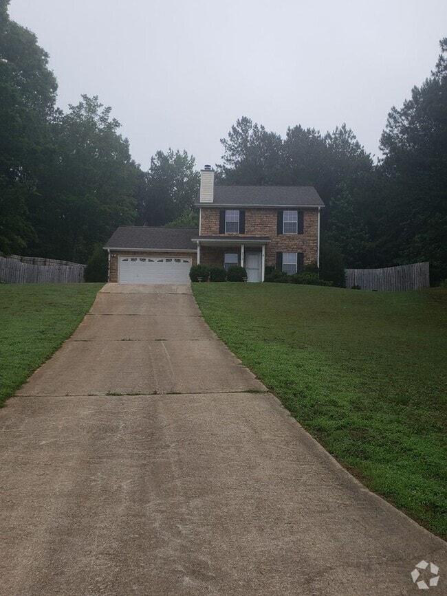 Building Photo - 4 Bedroom 3 Bath Home in Locust Grove