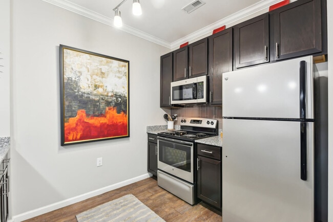 Kitchen | Synergy Floorplan 2 Bed 2 Bath 1096 sf - Carastone