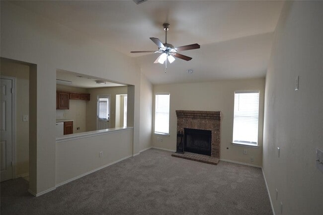 718 Meadow View Dr