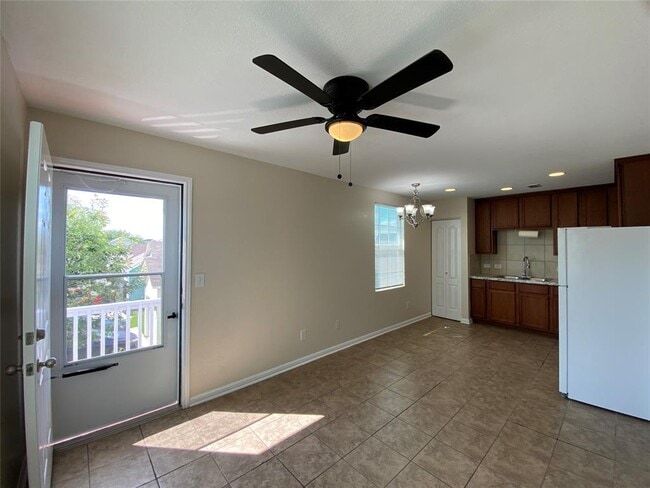Photo - 296 Ferrule Dr