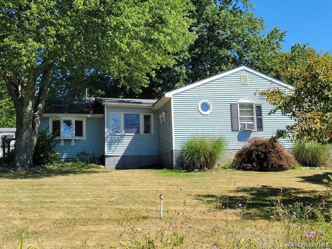 Building Photo - 14 Brookside Rd