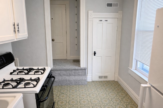 Photo - 3544 Bell St Unidad 2