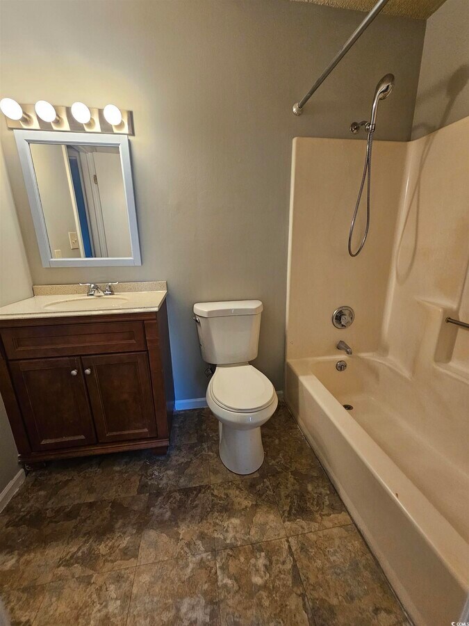 Photo - 755 Burcale Rd