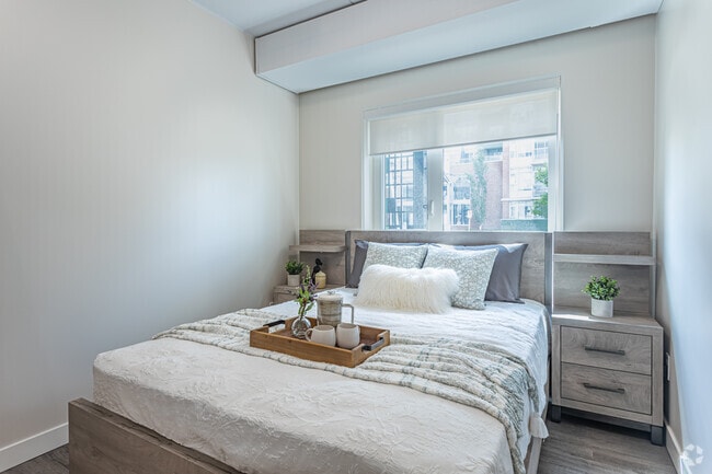 2BR, 2BA - Century Gardens