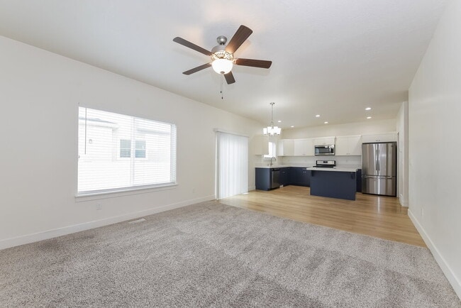 4907 Breezy Patch Rd
