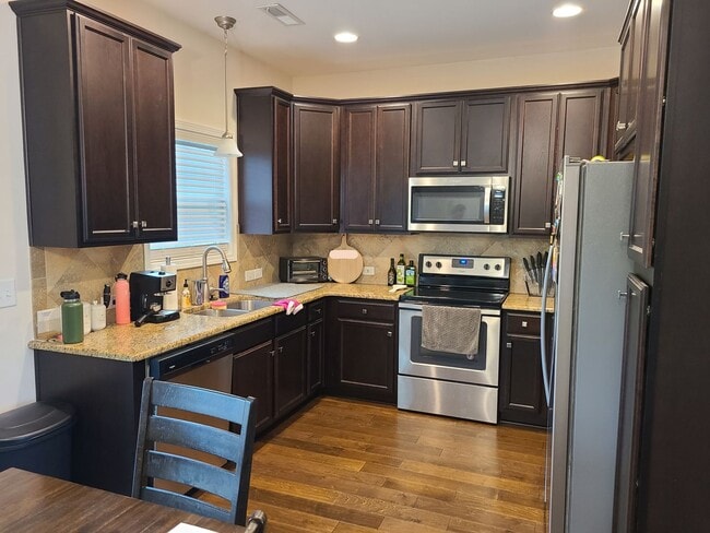 Photo - 3 Bedroom, 2.5 bath unfurnished home in Hampstead near Surf City