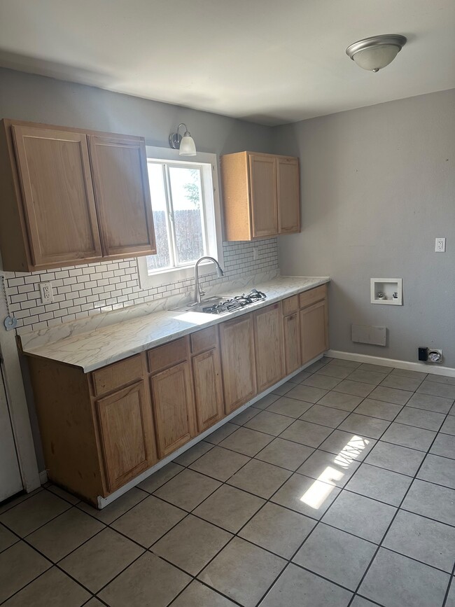 Photo - 1806 Orange St