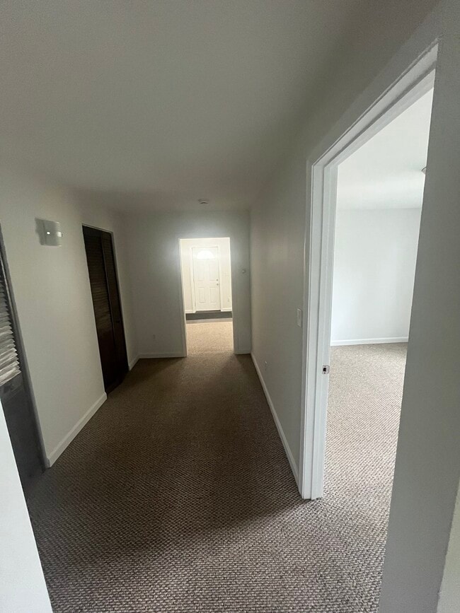 381 Reservoir Ave Unidad 1