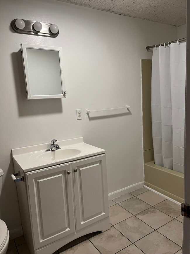 Photo - 5 Webster Pl Unit 2