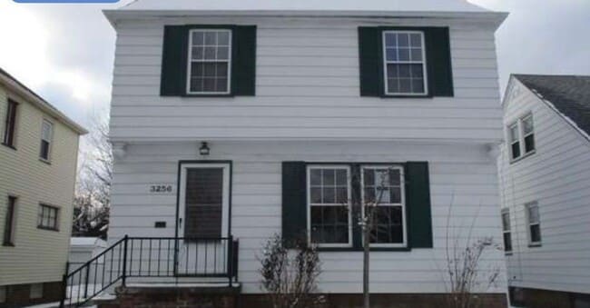 Building Photo - Fantastic West Park Rental now available