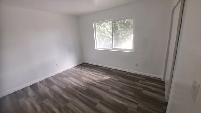 Photo - 621 Grand Fir Ave Unit 3