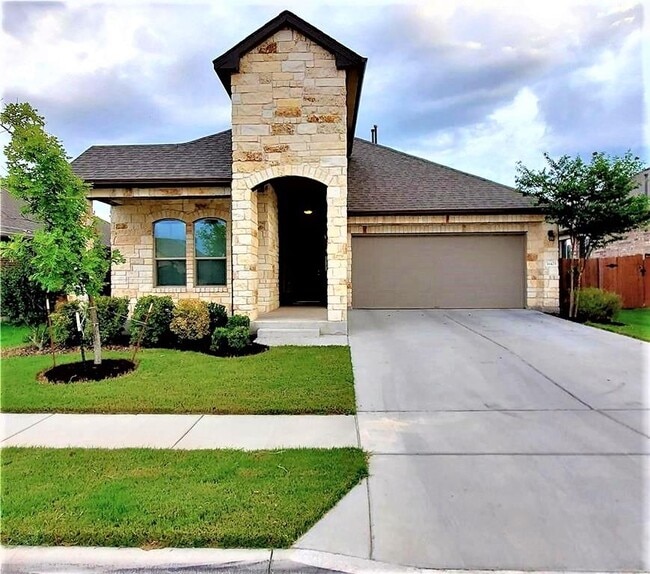 Building Photo - 16425 Pienza Dr