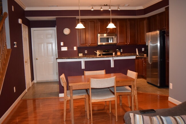 Photo - 2500 Eastbourne Dr