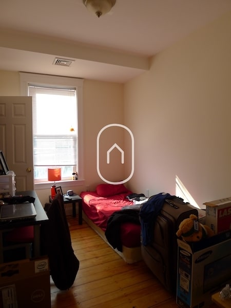 Photo - 48 Hillside St