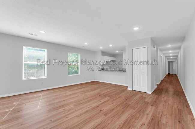Photo - 1602 W Scott St