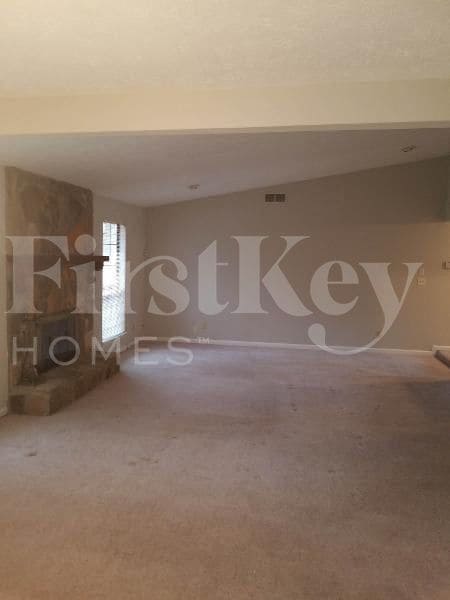 Photo - 3396 Deshong Dr SW