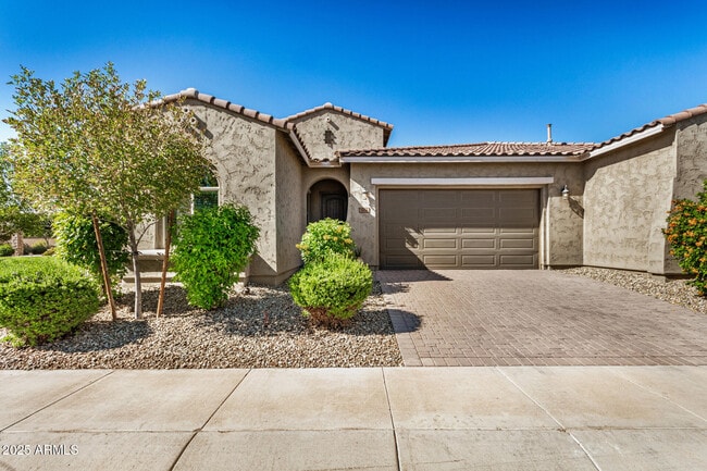 Photo - 1914 N 140th Ave