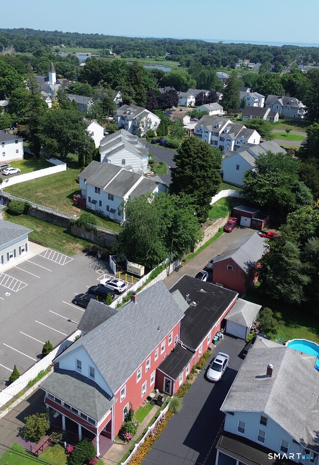 651 Main St