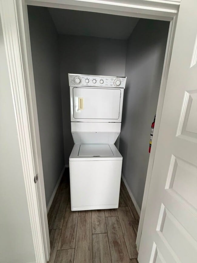 Photo - 1403 W Heritage Dr Unidad 4