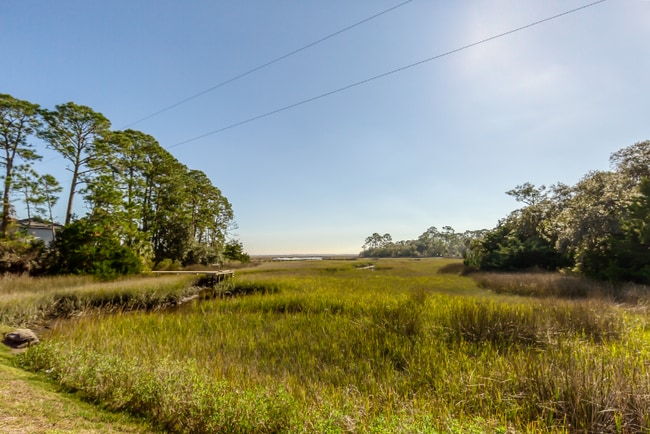 Photo - 132 Marsh Island Cir