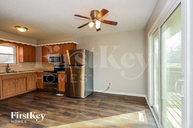 Photo - 707 NE 113 St